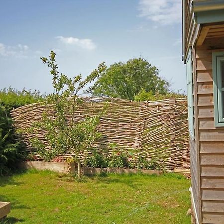 Tiny House On Isolated Farm By The Cornish Coast Villa Бюд Екстериор снимка