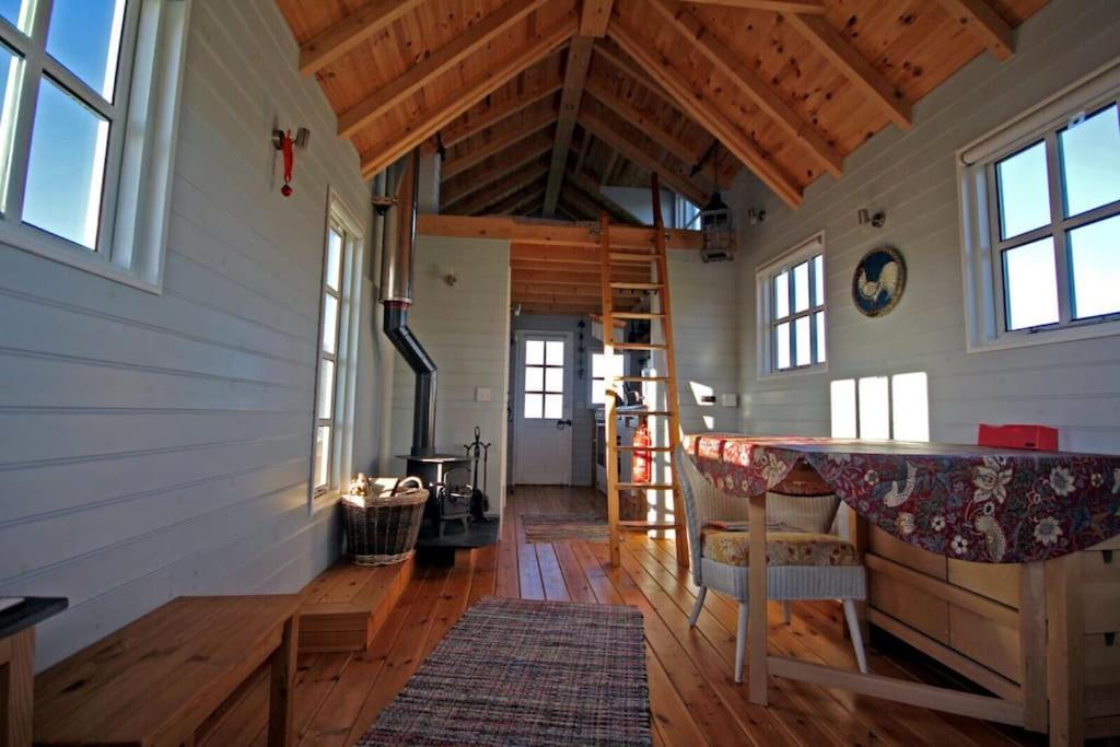 Tiny House On Isolated Farm By The Cornish Coast Villa Бюд Екстериор снимка