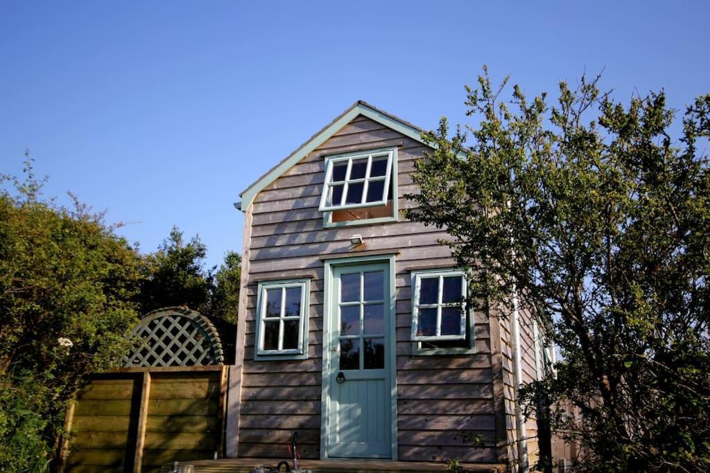 Tiny House On Isolated Farm By The Cornish Coast Villa Бюд Екстериор снимка