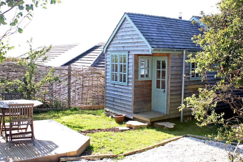 Tiny House On Isolated Farm By The Cornish Coast Villa Бюд Екстериор снимка