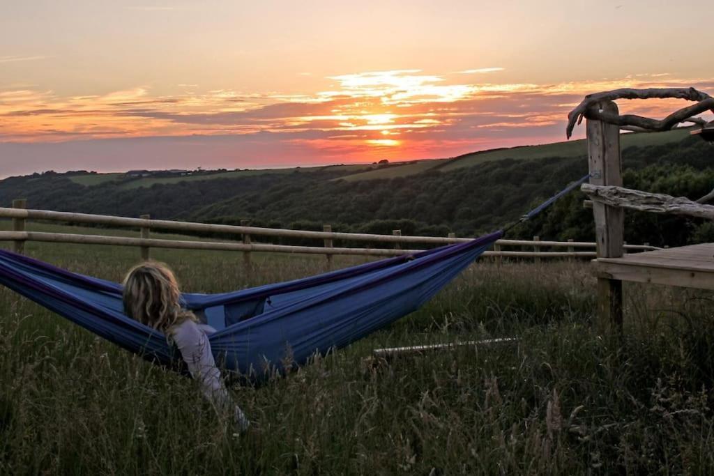 Tiny House On Isolated Farm By The Cornish Coast Villa Бюд Екстериор снимка